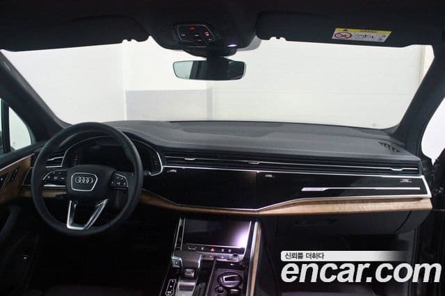 Audi Q7 2025 — Şəkil 6/20