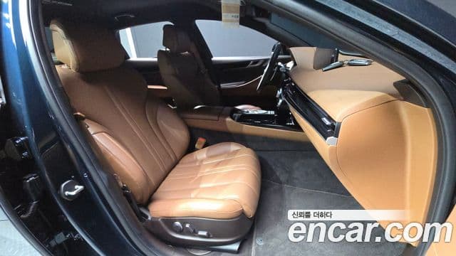 Genesis Electrified G80 2021 — Şəkil 11/20
