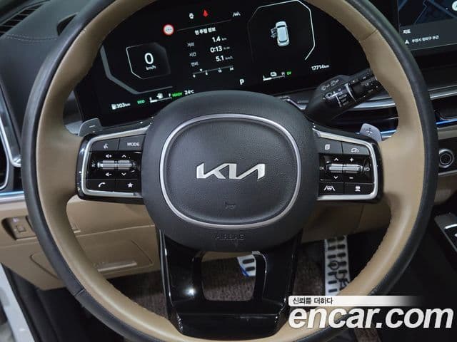 Kia Sorento 2024 — Photo 19/20
