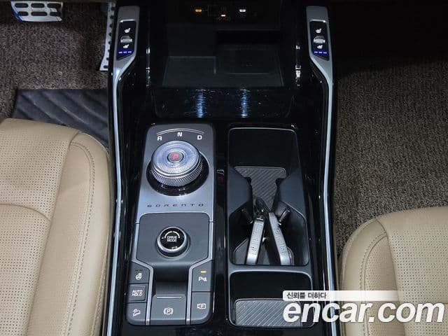 Kia Sorento 2024 — Photo 12/20