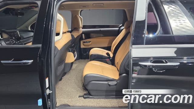 Kia Carnival 2022 — Şəkil 11/20