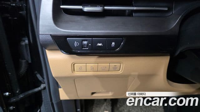 Kia Carnival 2022 — Şəkil 14/20