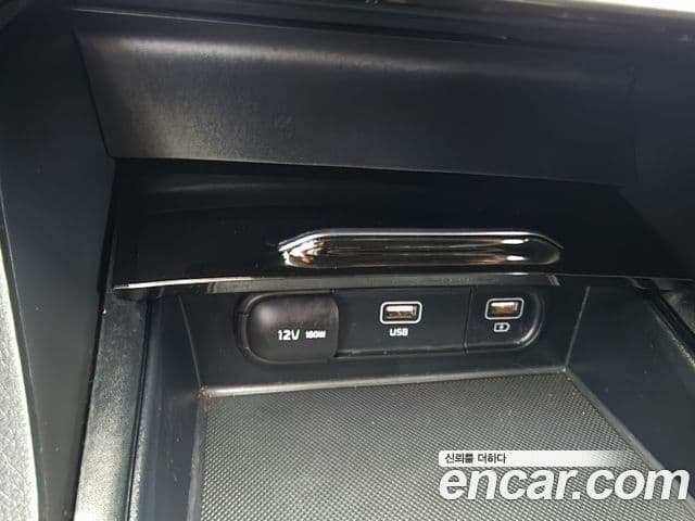 Kia K5 2020 — ფოტო 19/20