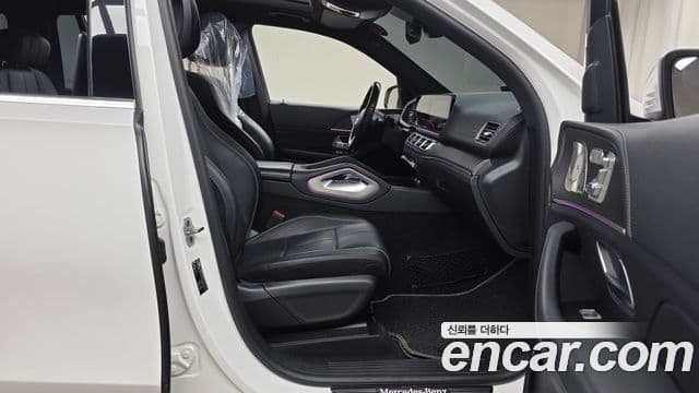 Mercedes-Benz GLS-Class 2021 — Photo 20/34
