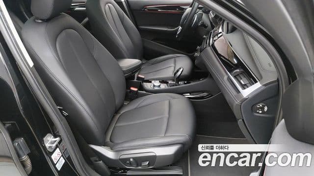 BMW X1 2022 — Фото 11/20