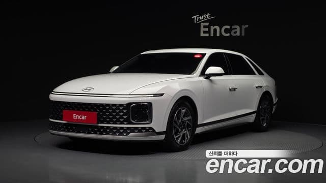 Hyundai Grandeur 2022 — Фото 1/20