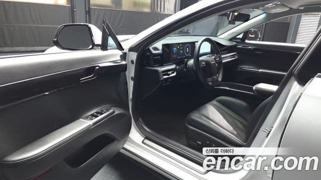 Hyundai Grandeur 2022 — Фото 10/20
