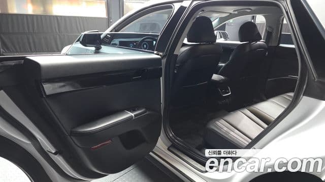 Hyundai Grandeur Hybrid 2022 — Photo 26/34
