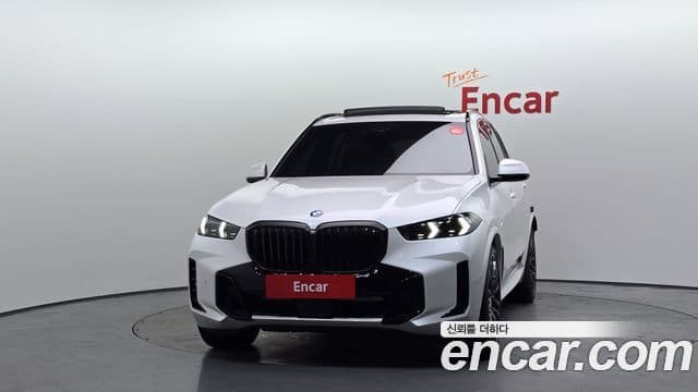 BMW X5 2025 — ფოტო 8/36