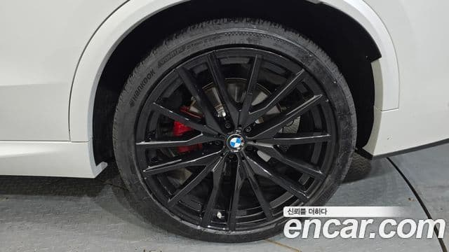 BMW X5 2025 — ფოტო 17/36
