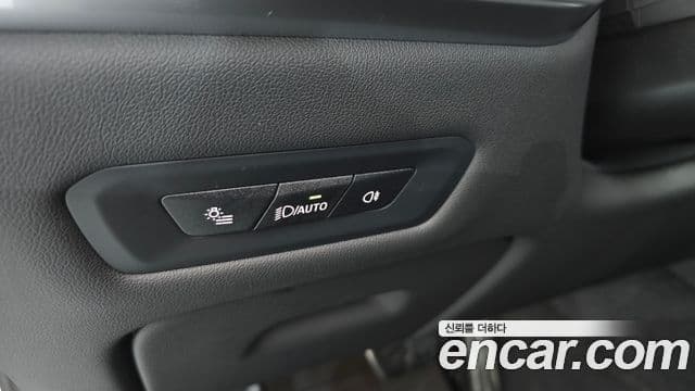 BMW X5 2025 — ფოტო 35/36