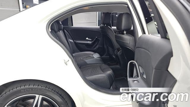 Mercedes-Benz A-Class 2020 — Фото 12/20