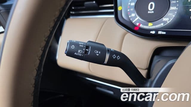 Land Rover Range Rover Sport 2025 — Photo 22/35
