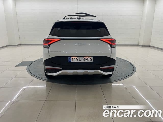 Kia Sportage 2022 — Фото 2/20