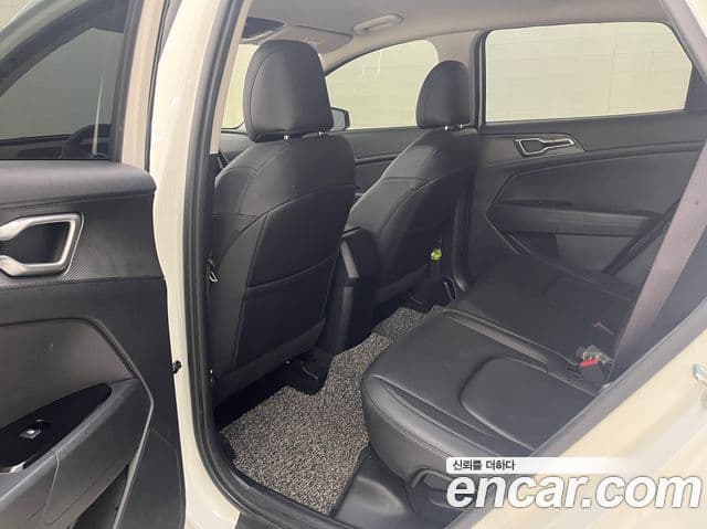 Kia Sportage 2022 — Фото 14/20