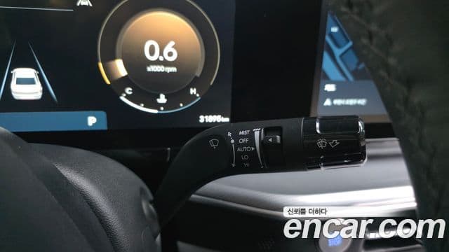 Hyundai Grandeur 2023 — ფოტო 17/20