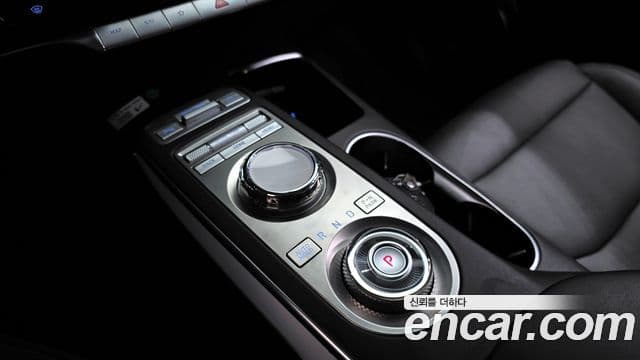 Genesis GV70 2021 — Şəkil 9/20