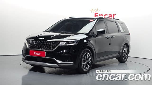 Kia Carnival 2023 — Фото 1/20