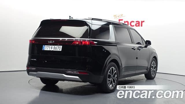 Kia Carnival 2023 — Фото 2/20