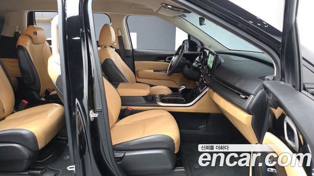 Kia Carnival 2023 — Фото 11/20