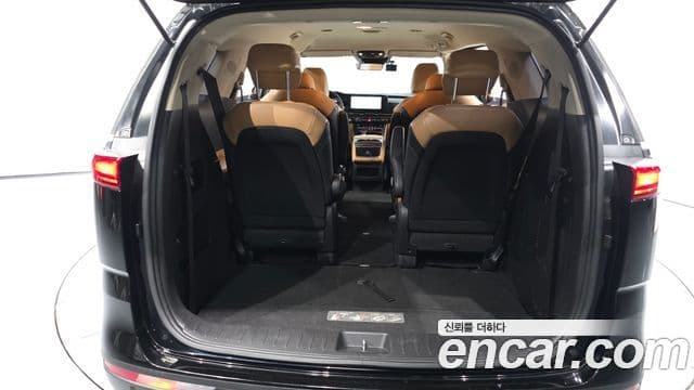 Kia Carnival 2023 — Фото 20/20