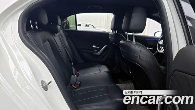 Mercedes-Benz A-Class 2021 — ფოტო 11/20