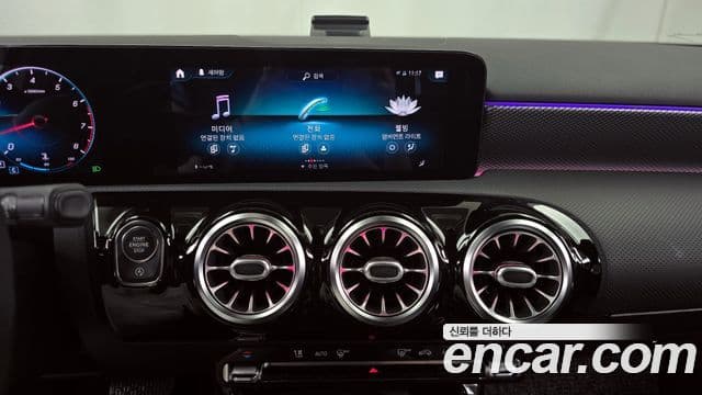 Mercedes-Benz A-Class 2021 — ფოტო 13/20