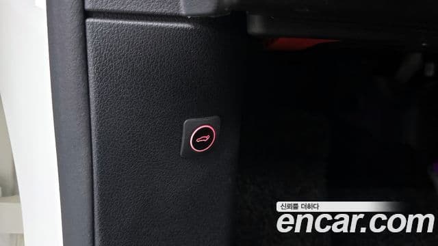 Mercedes-Benz A-Class 2021 — ფოტო 17/20