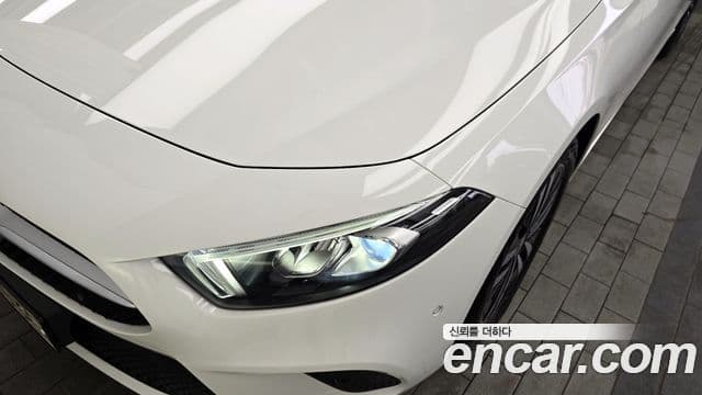 Mercedes-Benz A-Class 2021 — ფოტო 32/34