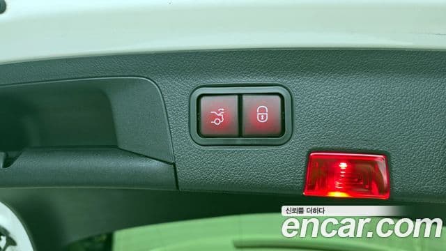 Mercedes-Benz A-Class 2021 — ფოტო 21/34