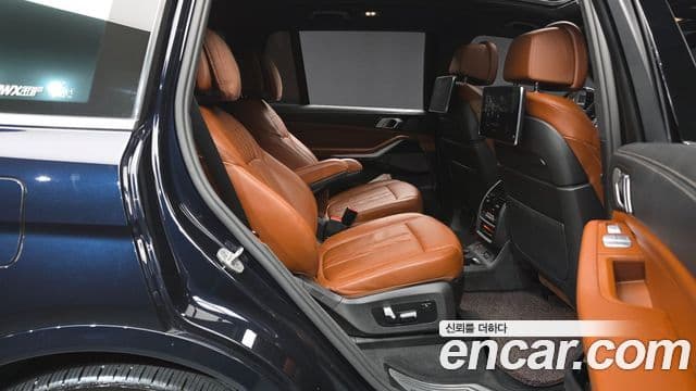 BMW X7 2021 — Şəkil 11/20