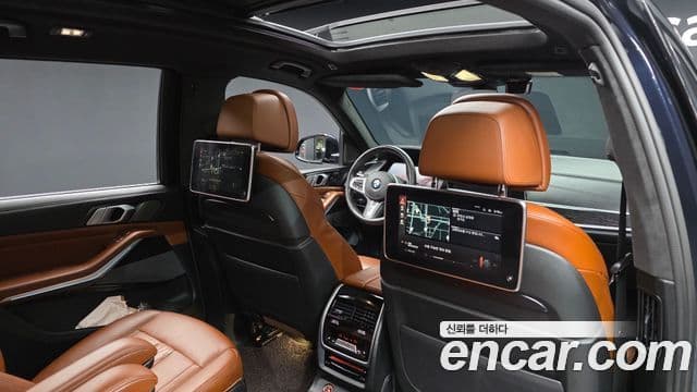 BMW X7 2021 — Şəkil 18/20