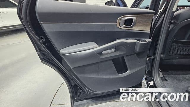Kia Sorento 2021 — Photo 5/30