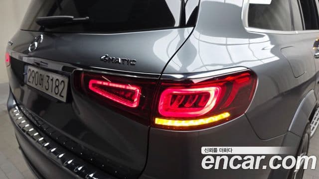Mercedes-Benz GLS-Class 2022 — Photo 15/35