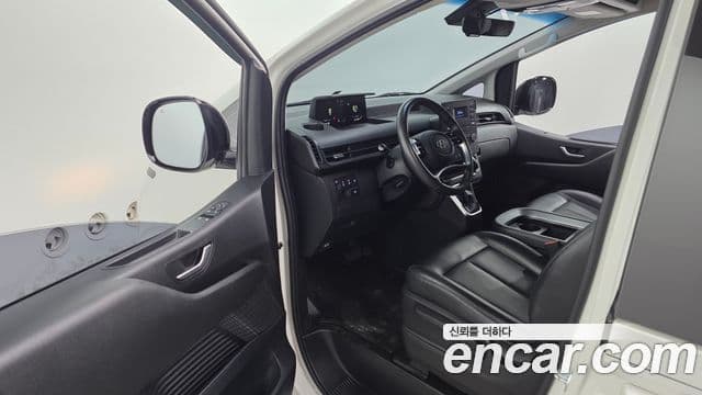 Hyundai Staria 2022 — Фото 10/20