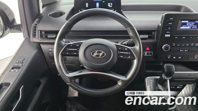 Hyundai Staria 2022 — Фото 11/20