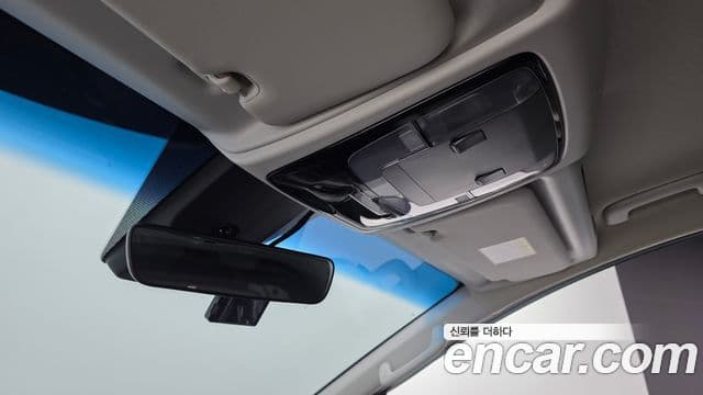 Hyundai Staria 2022 — Фото 14/20