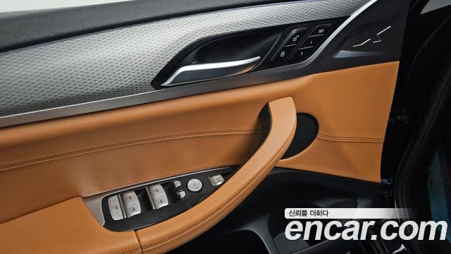 BMW X3 2019 — ფოტო 7/34