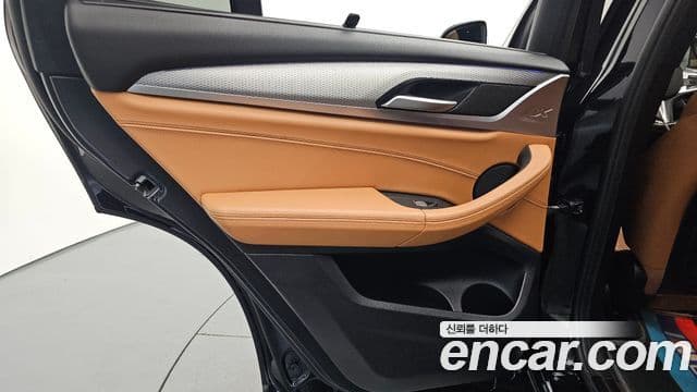 BMW X3 2019 — ფოტო 23/34