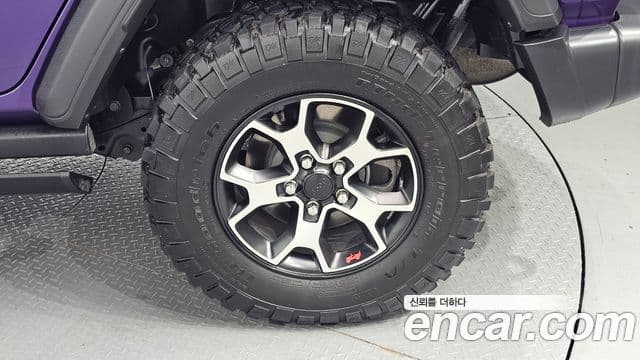 Jeep Wrangler 2023 — Şəkil 14/32