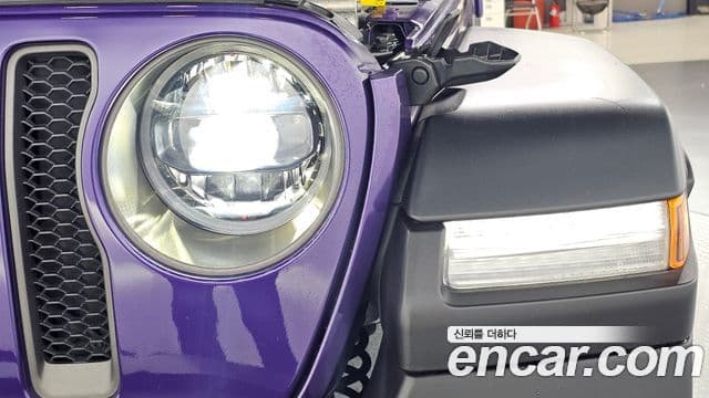 Jeep Wrangler 2023 — Şəkil 21/32