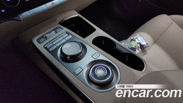 Genesis GV70 2023 — ფოტო 9/20