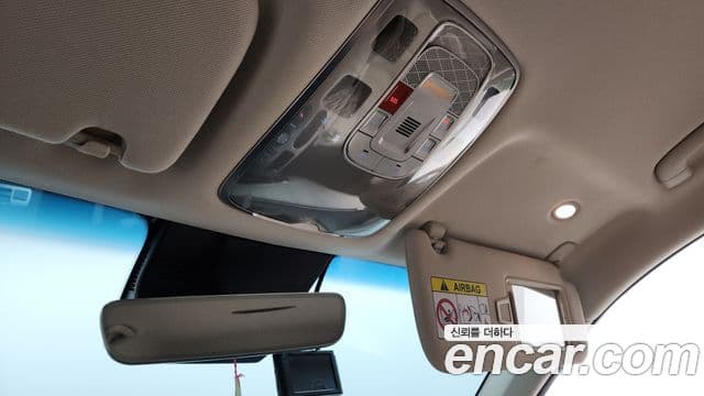Genesis GV70 2023 — ფოტო 19/20