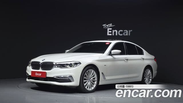 BMW 5 Series 2018 — Фото 20/20