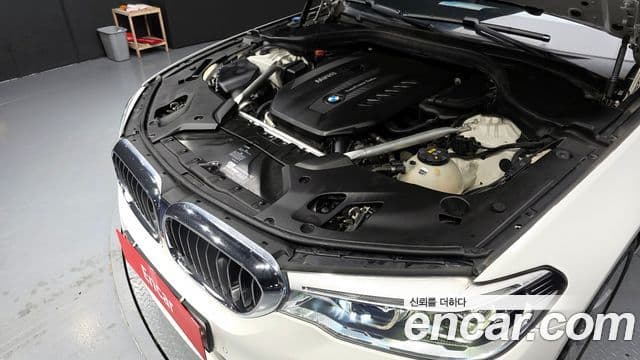 BMW 5 Series 2018 — Фото 5/20