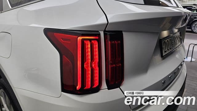 Kia Sorento 2020 — ფოტო 24/34