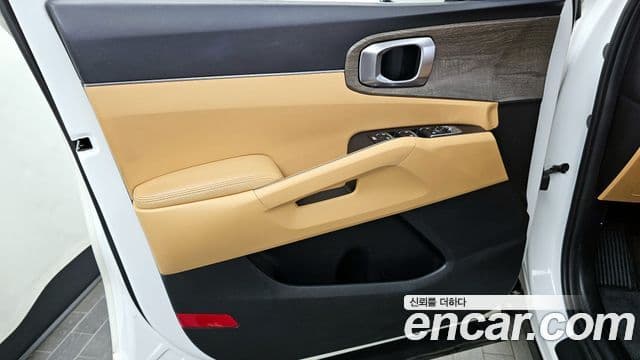 Kia Sorento 2020 — ფოტო 31/34