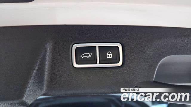 Kia Sorento 2020 — ფოტო 16/34