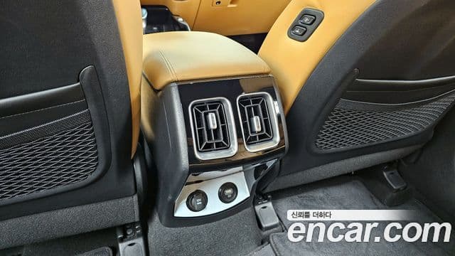 Kia Sorento 2020 — ფოტო 32/34