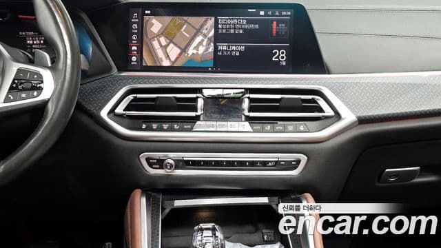 BMW X6 2019 — ფოტო 13/20